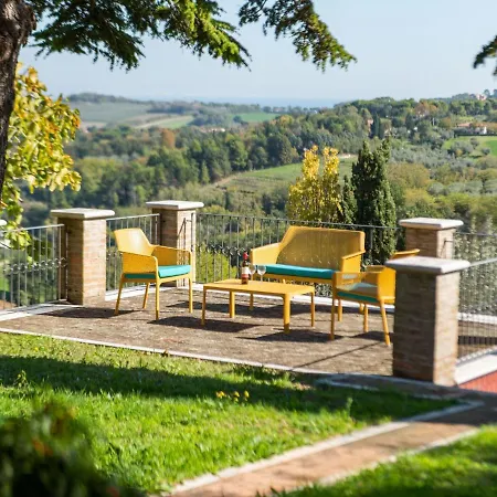 Sun-kissed Holiday In With Garden Prázdninový dům